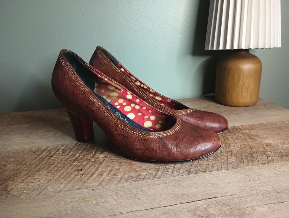 Kenzie Y2K Leather Block Heel Pumps 10 Cognac Twee Classic Retro Old Money